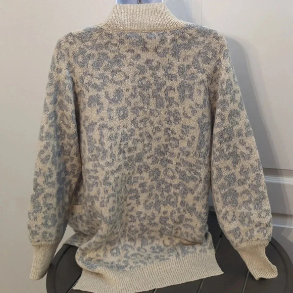 Belle by Kim Gravel Intarsia Animal Cardigan with Pocket - Picture 3 of 10